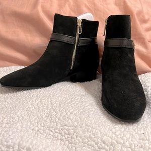 Black booties never been worn
